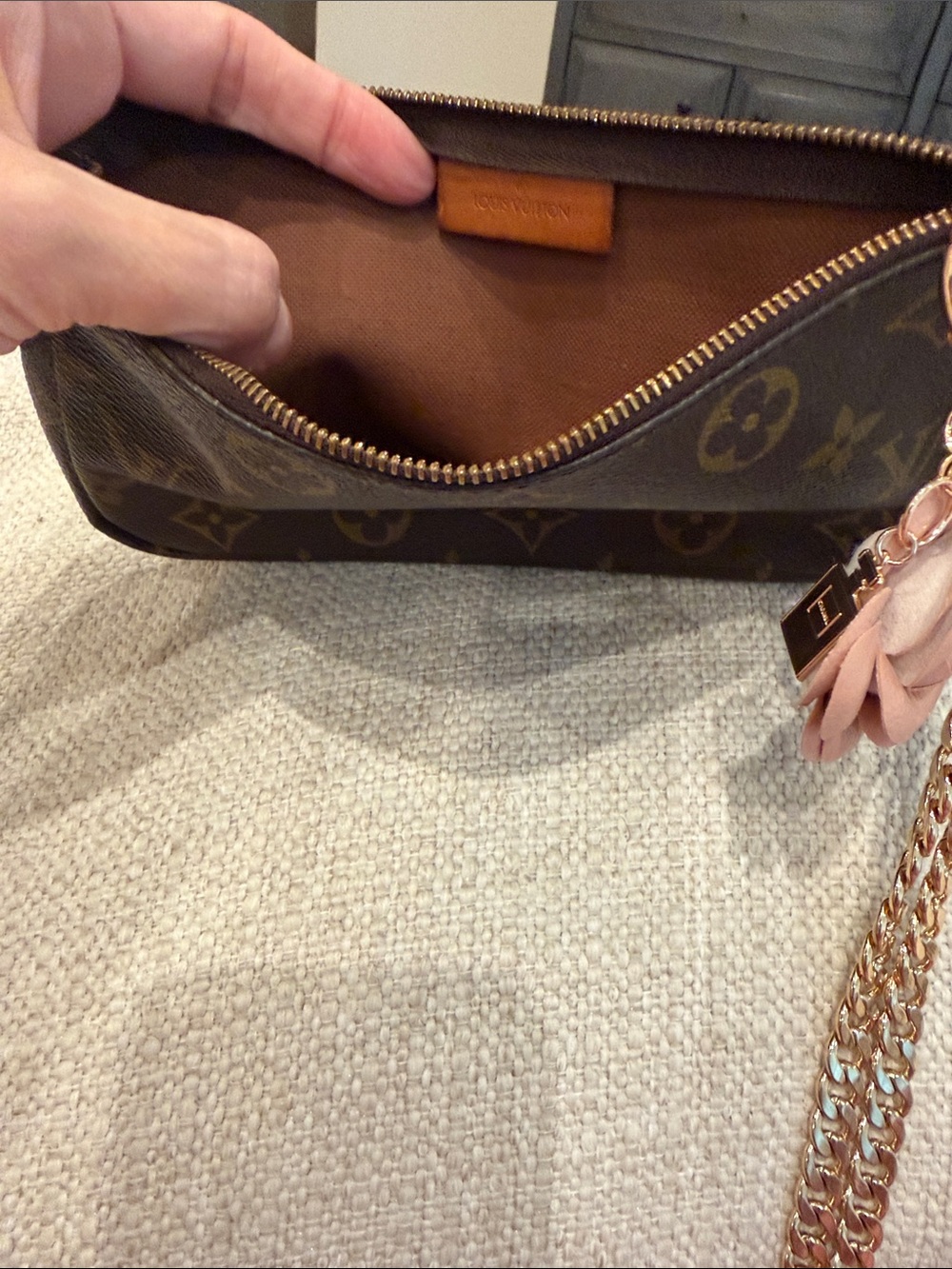 Louis Vuitton Monogram Mini Pochette w Pink Flower Charm/ Chain Both Unbranded. - Picture 3 of 9